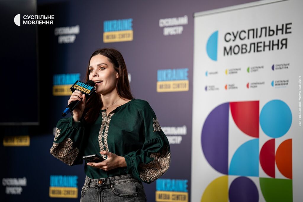 Олеся Вакуленко Олеся Вакуленко, ведуча події і проєкту «Суспільне. Студія»