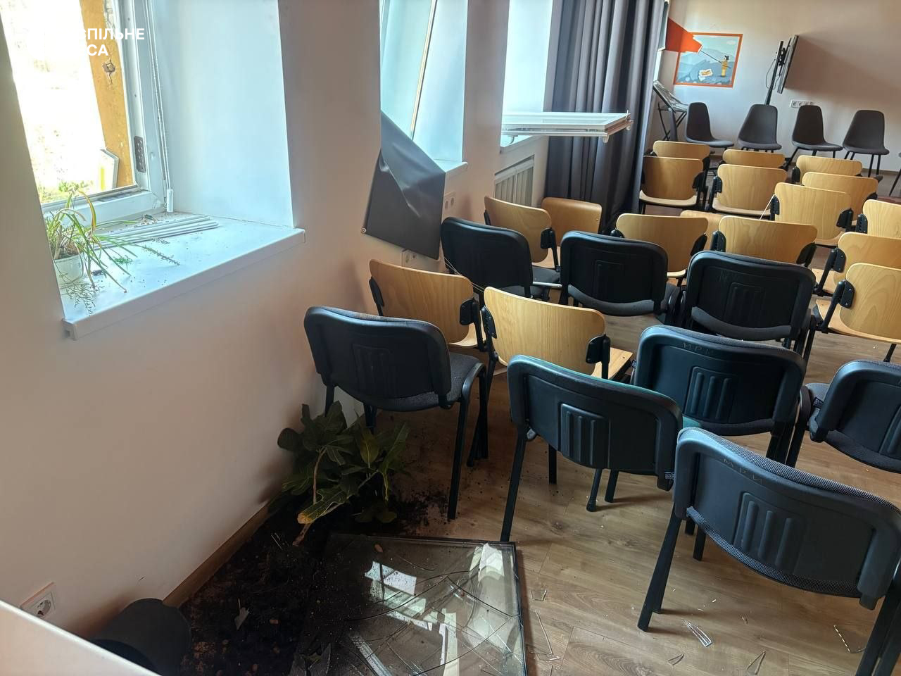 Пошкодження офісу Суспільне Одеса Пошкодження офісу Суспільне Одеса