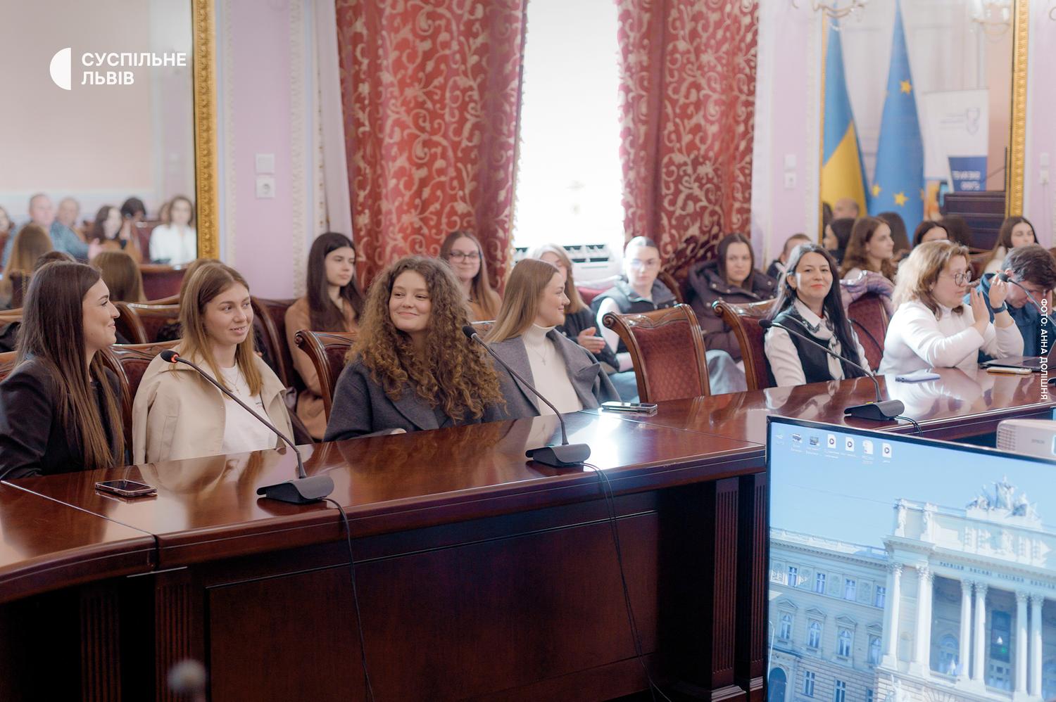 Зустріч представників ЛНУ і Суспільного Зустріч представників ЛНУ і Суспільного