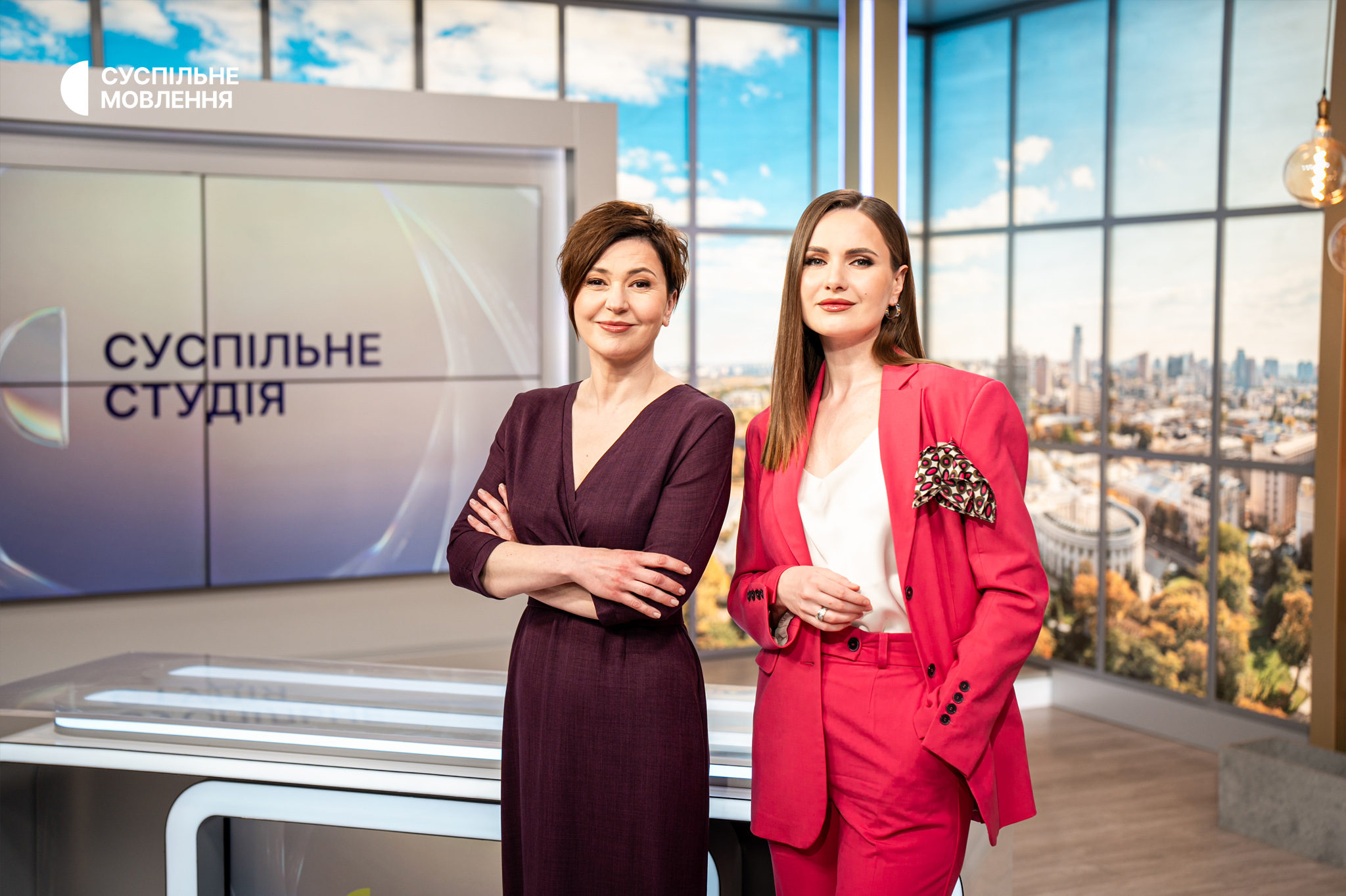 Інна Москвіна і Олеся Ніцевич Ведучі проєкту «Суспільне Студія» Інна Москвіна і Олеся Ніцевич