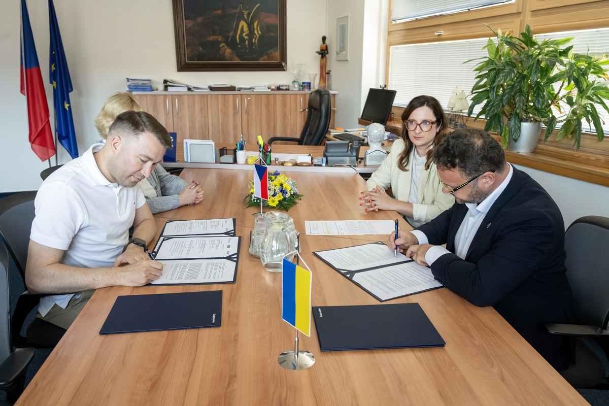 Signing of an agreement between Suspilne Ukraine and Czech Radio Signing of an agreement between Suspilne Ukraine and Czech Radio