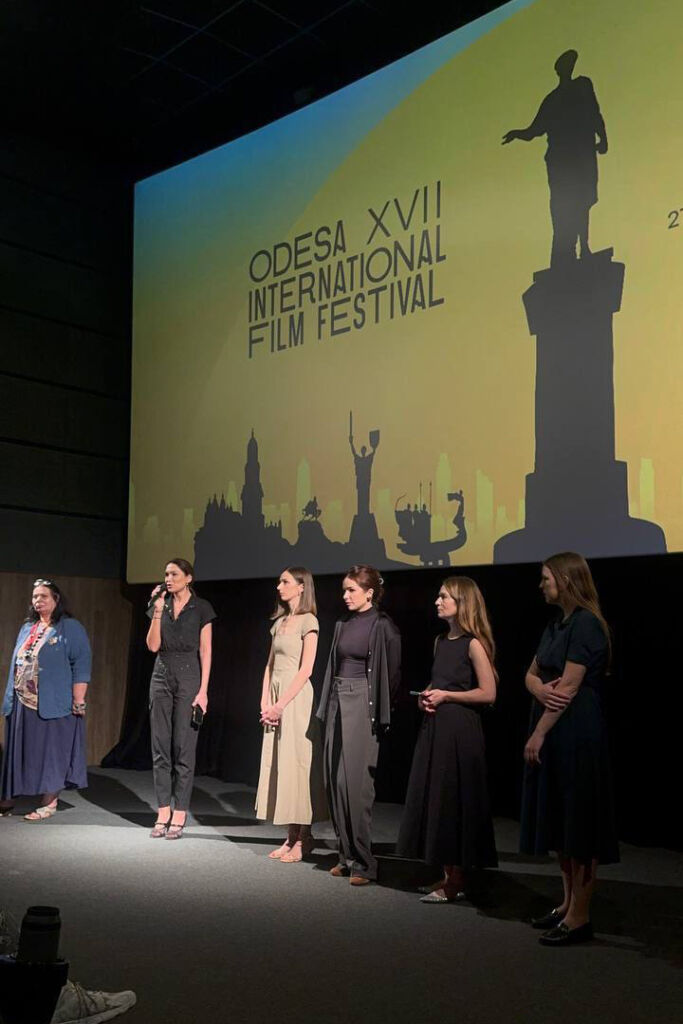 На показі фільму в кінотеатрі «Жовтень»